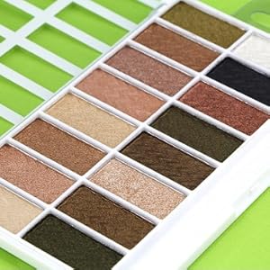 L.A. Colors 16 Color Eyeshadow Palette - Smokin'