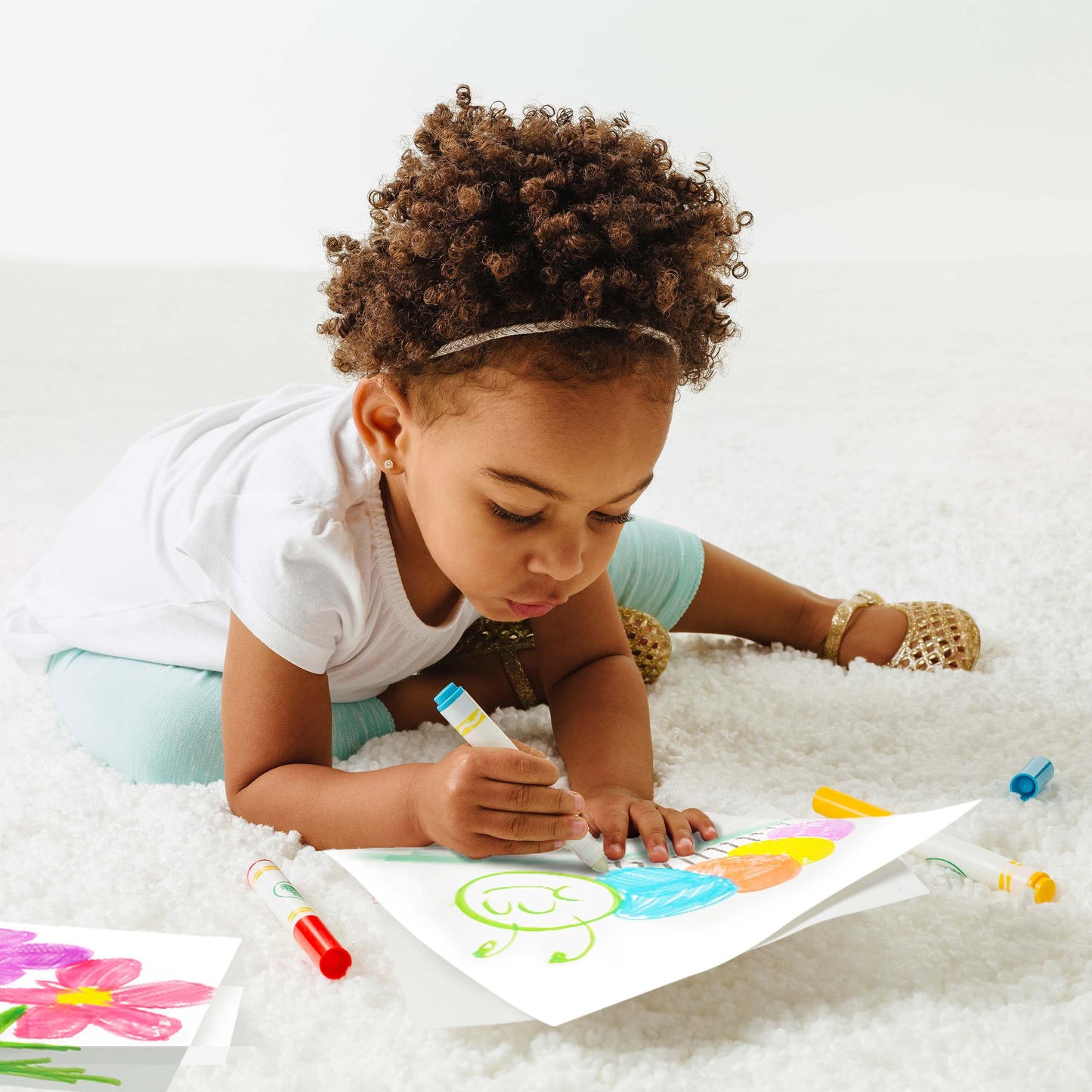 Crayola Color Wonder Mess-Free Coloring Activity Kit, 38 pieces