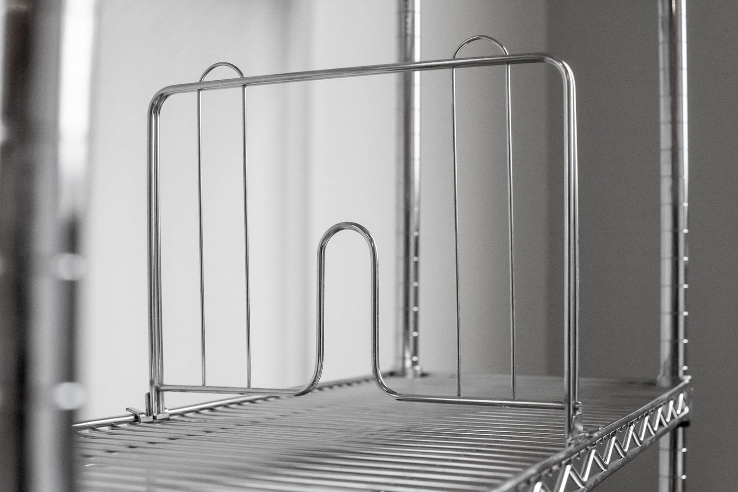 SHELF DIVIDER 24" CHROME 6 CT DS