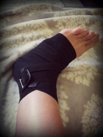 ACE COMP ELASTIC BNDGE SB 4N CLP