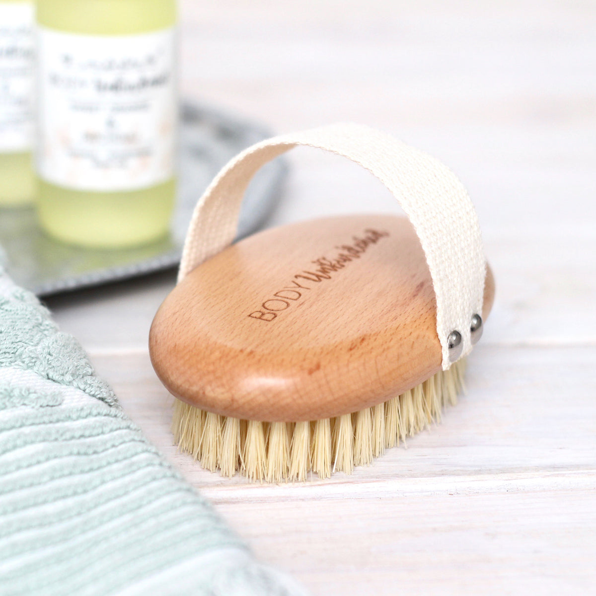 BODY BRUSH,DRY