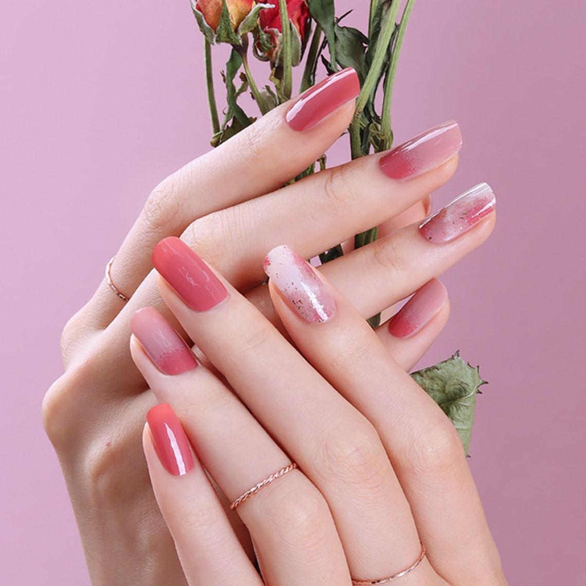 GEL NAIL STRIPS ROSE BOUQUET