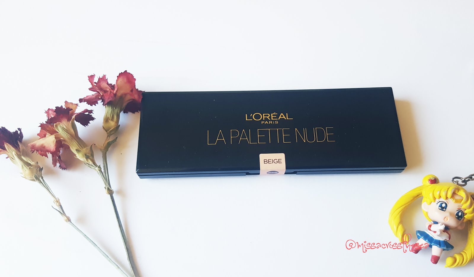 L'ORÉAL PARIS x Muglar Fashion Collab Eyeshadow Pallet, Nude
