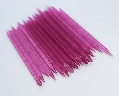 CUTICLE STICKS IN A POUCH