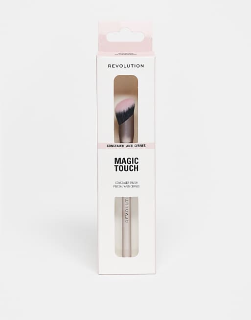 REVOLUTION Magic Touch Concealer Brush R14