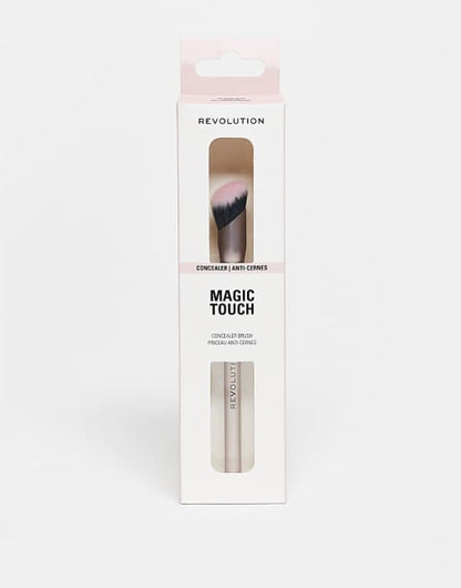 REVOLUTION Magic Touch Concealer Brush R14