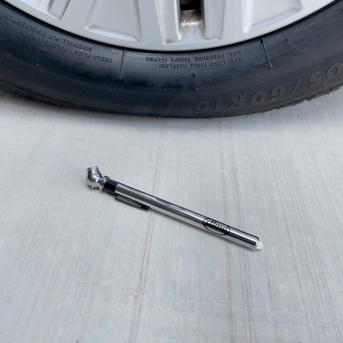Custom Accessories 5-50 psi Chrome-Plated Tire Gauge