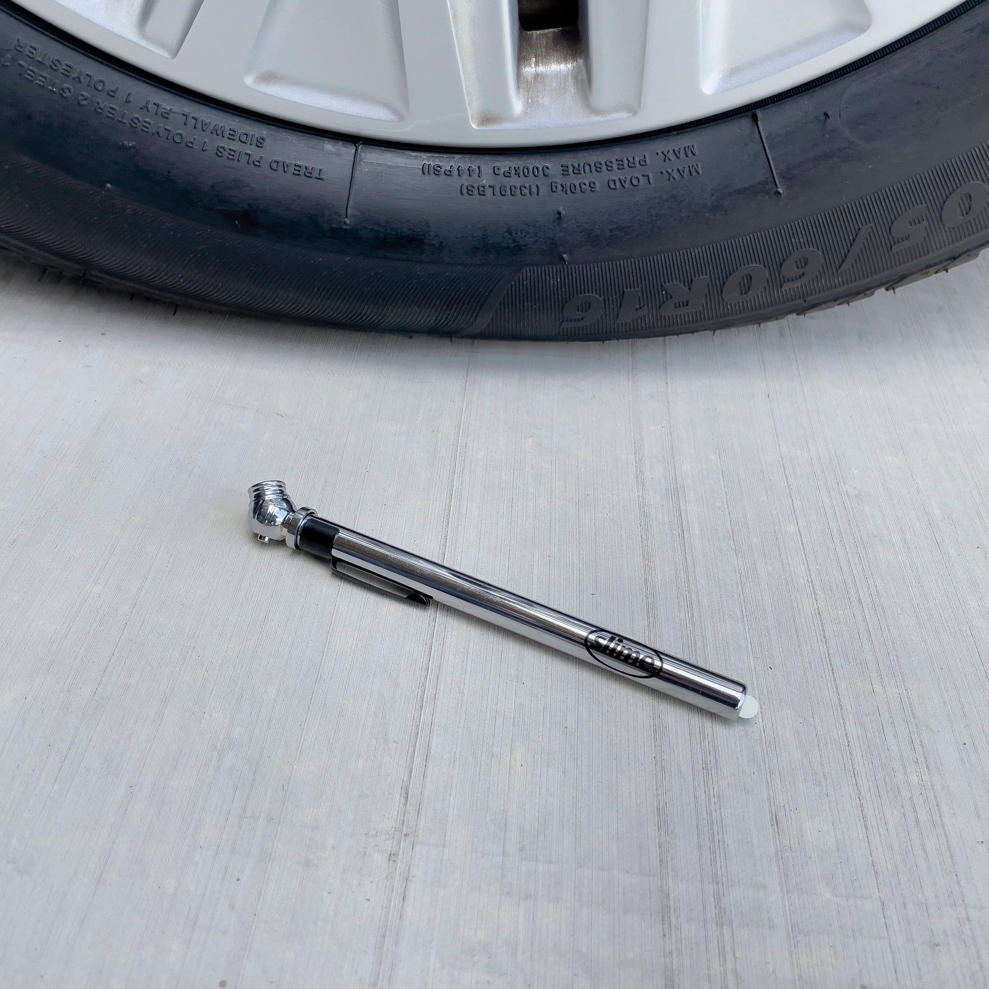 Custom Accessories 5-50 psi Chrome-Plated Tire Gauge