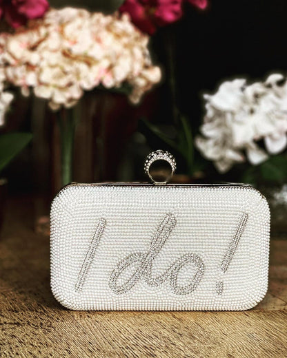 K&M Accessories Iridescent and White Bride Clutch Set
