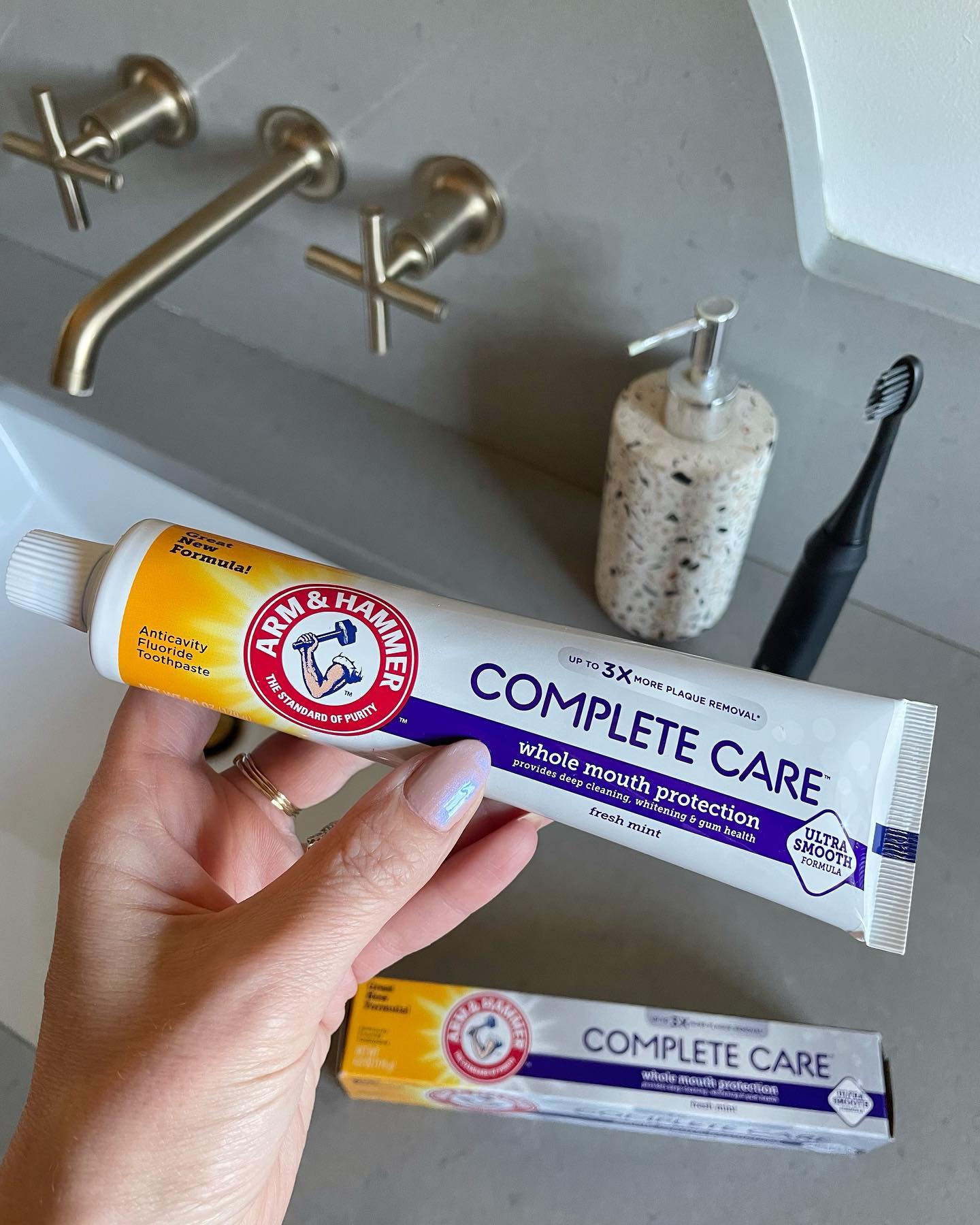 ARM/HAMMER ESSNS PS 0.24% 121GM