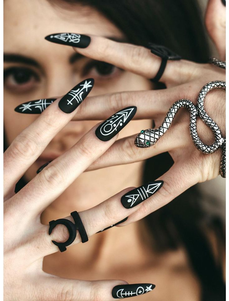 RAVE NAILZ Designer Press On Nails - Cast A Spell Nailz