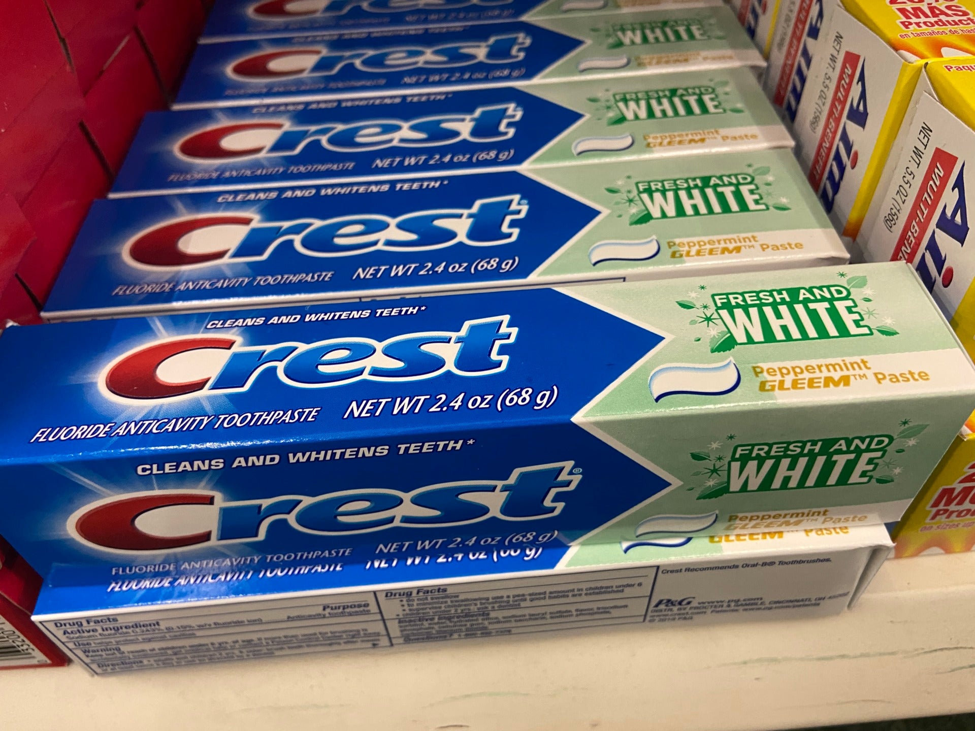 CREST FRSH&WHITE T/P PEPMNT GLEEM 2.4OZ