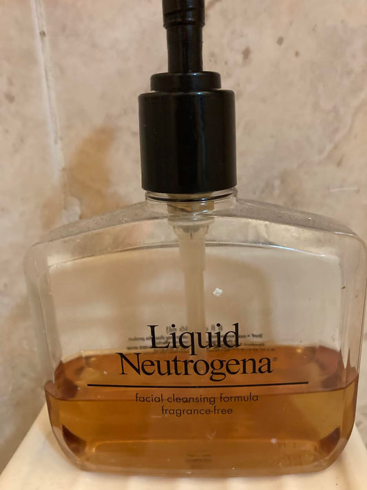 NEUTROGENA LIQUID CLEANS FACE FRG FR 8OZ