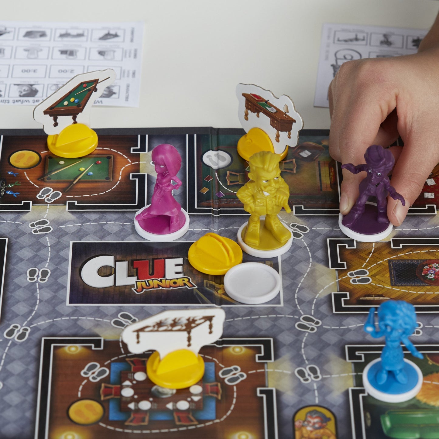 Clue Junior