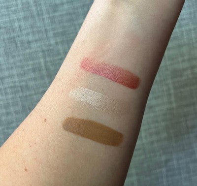 e.l.f. Halo Glow Highlighter Beauty Wand - Champagne Campaign