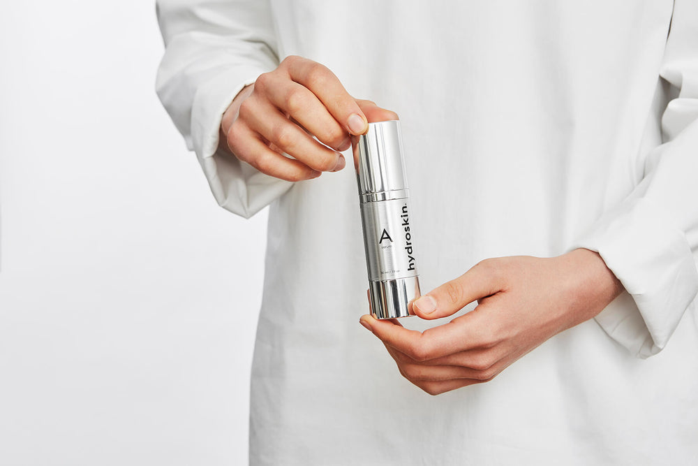 HAW TROP SLK/HYD LT 50ML SPF30