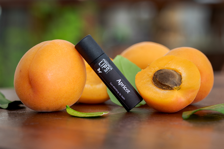 KIND & FREE LIP BALM APRICOT