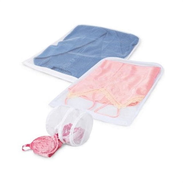 Pro Mart  Intimate Wash Bag with Safety Zipper, 3 count