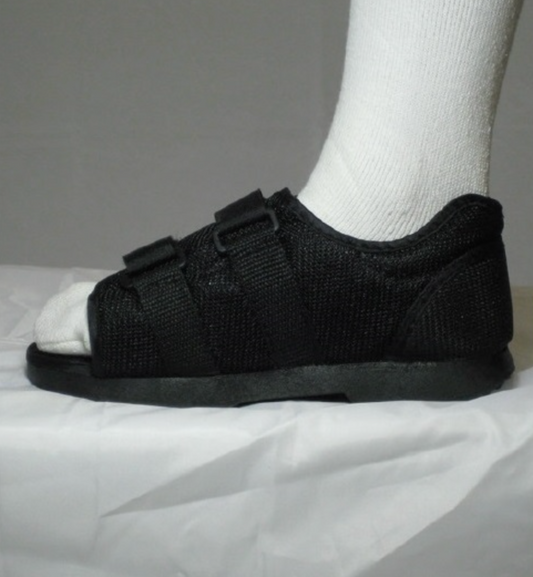 BH SHOE POST OP SB MALE MD