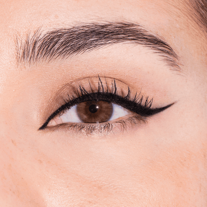 STAY PUT INFINITE EYELINER BLK