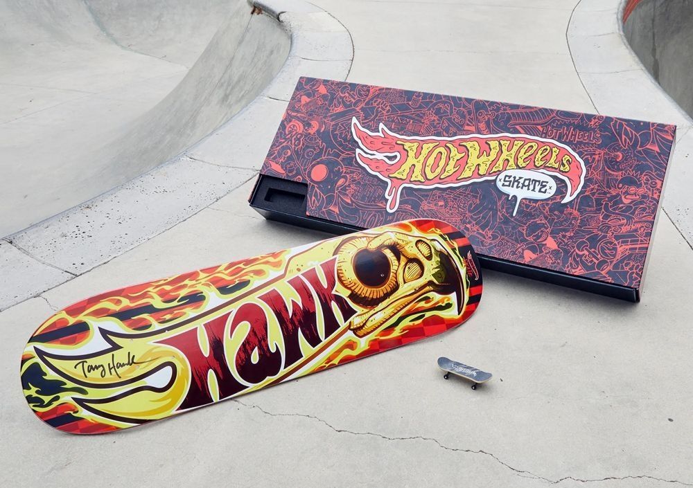 HW SKATE BOARD & SHOE AST