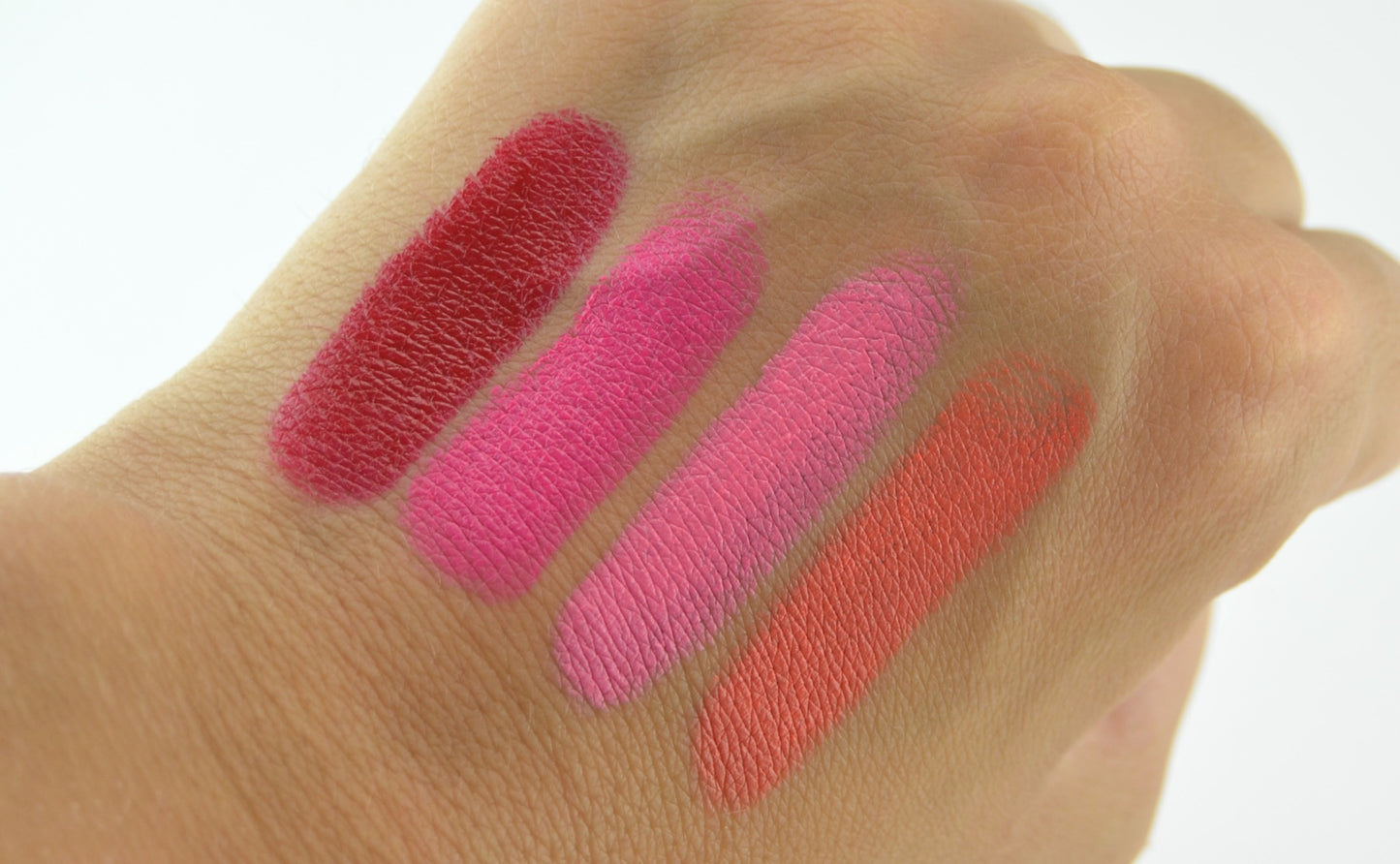 wet n wild Mega Last High-Shine Lip Color - Fire-Fighting