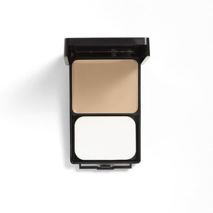 COVERGIRL Outlast All-Day Ultimate Finish 3-in-1 Foundation - 450 Creamy Beige
