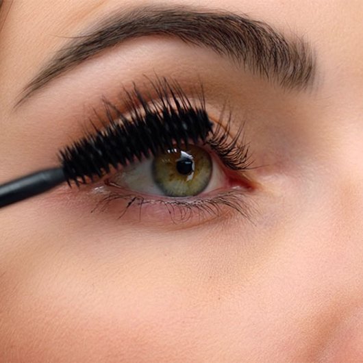 MASCARA,CURLING GRAVITY