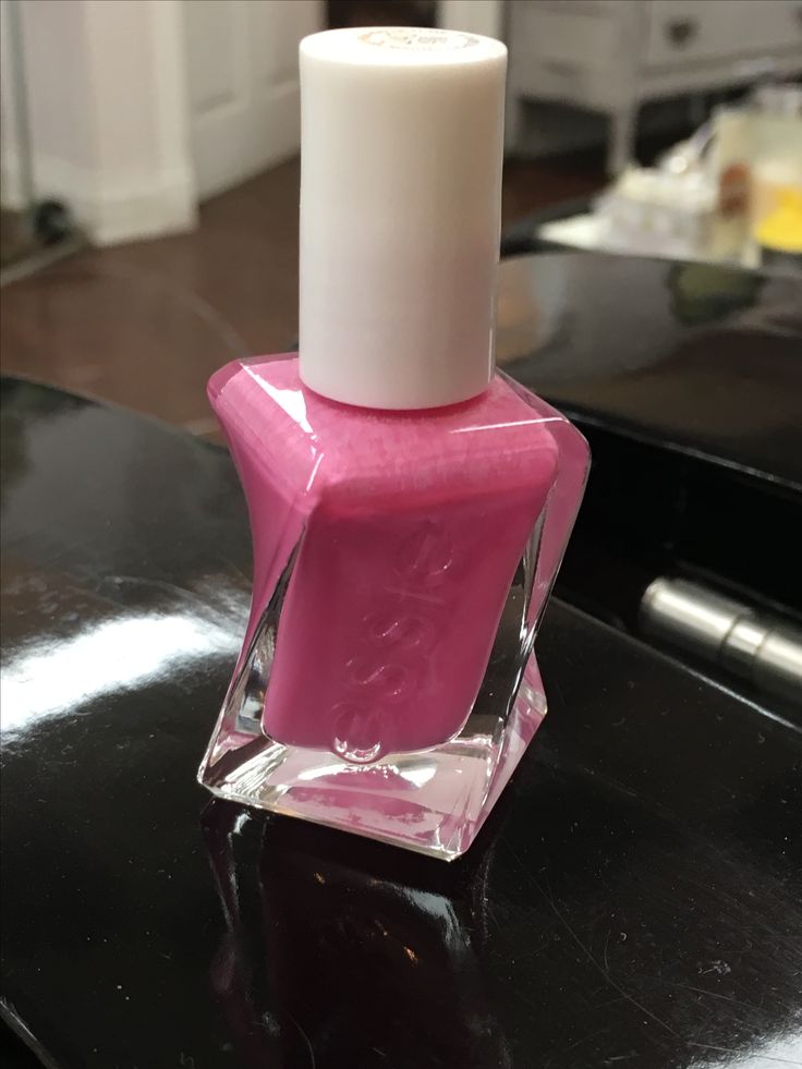 NAIL POLISH PRETTY IN PINK 220