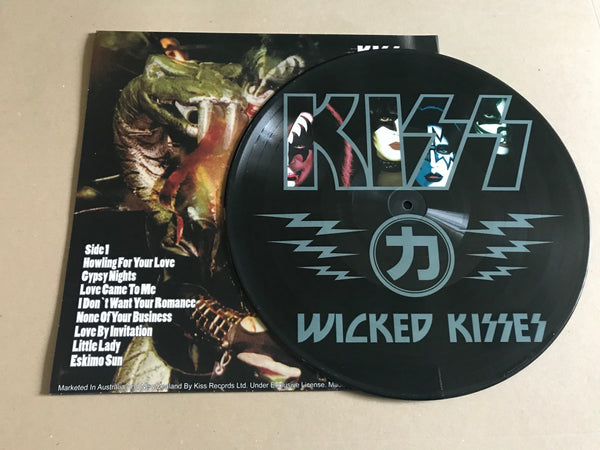 KISS x Wicked Wave Display 2025, 24 count