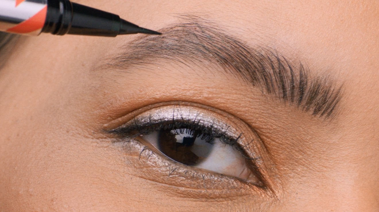 MAYBELLINE New York Build-A-Brow 2-in-1 Brow Pen and Sealing Gel Eye Makeup, 259 Ash Brown, 0.05 oz