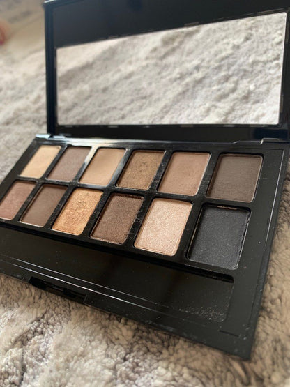 MAYBELLINE New York The Nudes Eyeshadow Palette, 0.34 oz