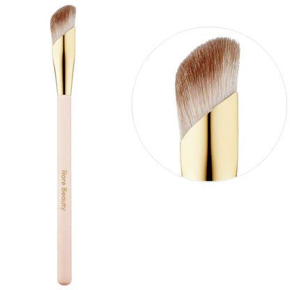 REVOLUTION Magic Touch Concealer Brush R14